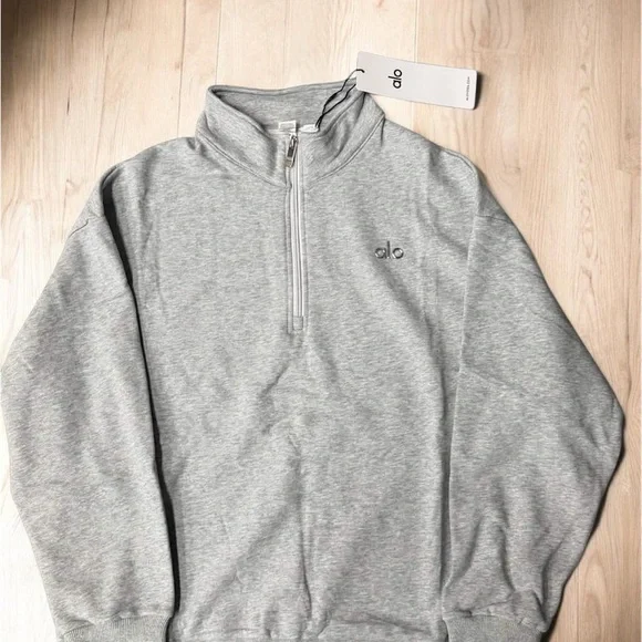 ALO Yoga Men's Light Gray Half-Zip Pullover Sweater - Picture 1 of 3